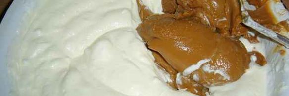 домашнее сливочное мороженое