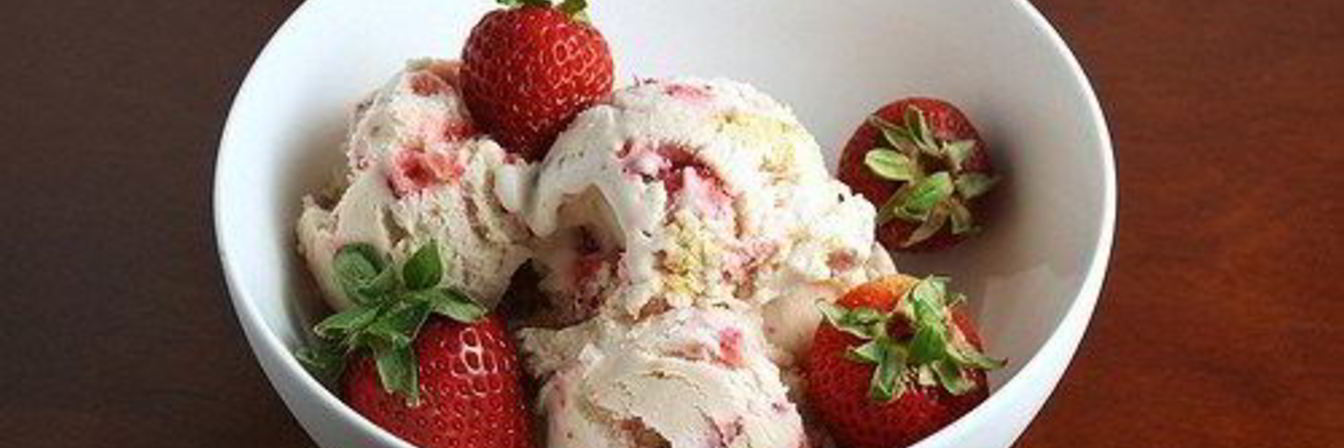 Мороженое Клубничный чизкейк