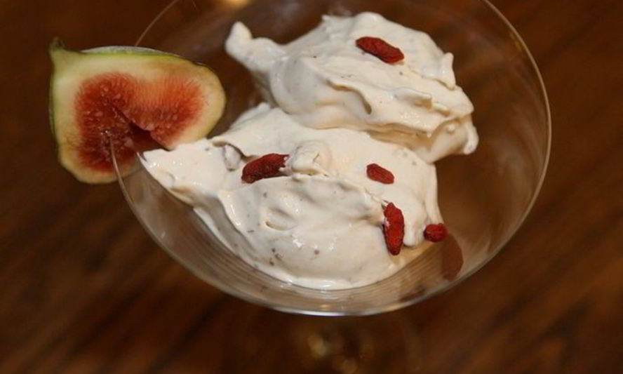 Рецепт мороженого с инжиром и ягодами годжи