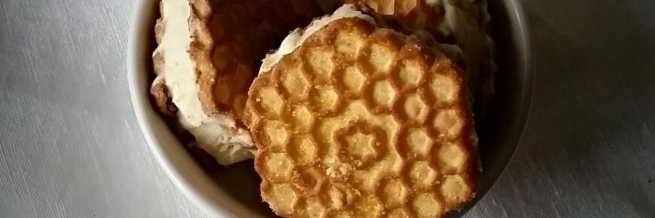 Мороженое с медом и соленым крекером