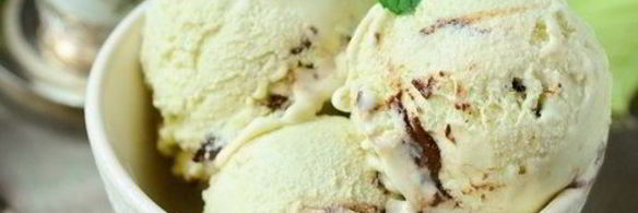 мятное мороженое с шоколадом