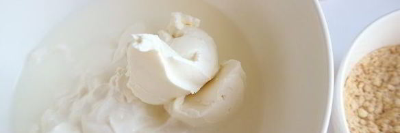 творожное мороженое с мягким грильяжем