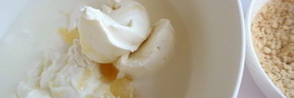 творожное мороженое с мягким грильяжем