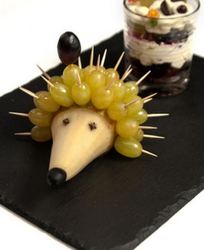 Фруктовый ежик и воздушный ягодный мусс