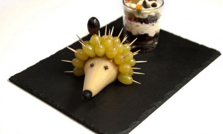 Рецепт фруктового ежика и воздушный ягодный мусс