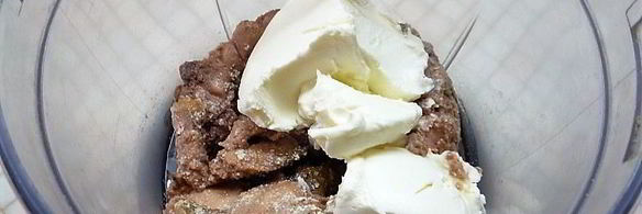 хрустящие чашечки с муссом из печени трески