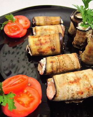 Рулеты из баклажанов с рыбным муссом