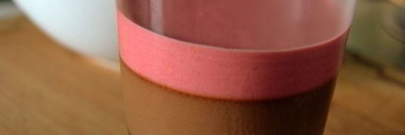 шоколадный мусс с малиновым кремом