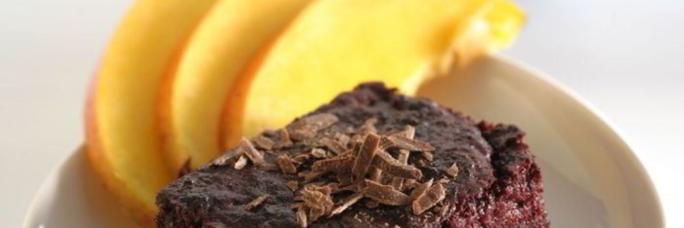 Шоколадный торт-мусс со свеклой