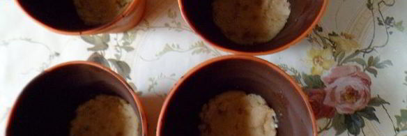 шоколадные стаканчики с черничным муссом и бисквитом