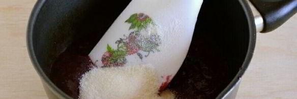 сливочный мусс с черной смородиной