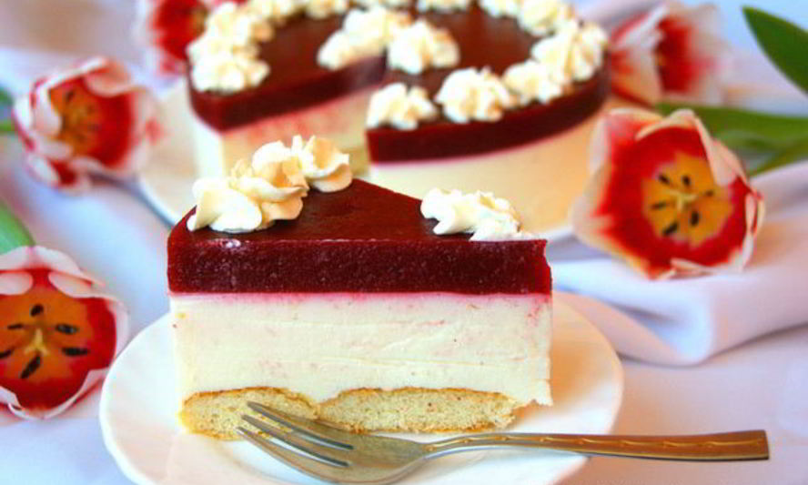 Рецепт торта-мусса клубника на сливках без выпечки