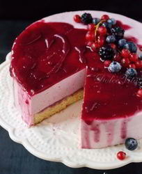 Торт-мусс с черной смородиной