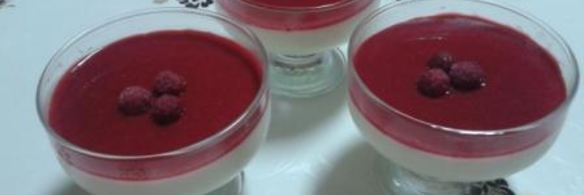 панна-котта с малиновым кули