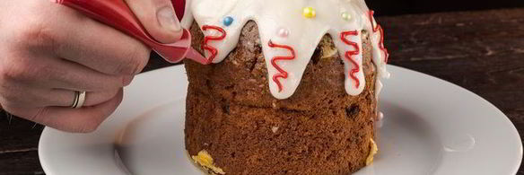 пасхальный кулич с лимонной глазурью