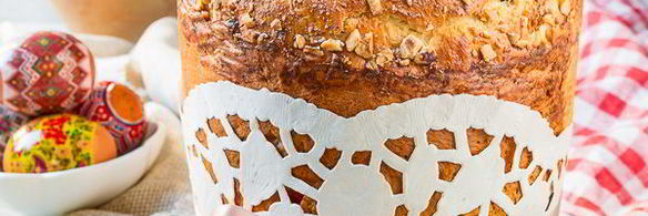 пасхальный кулич с орехами