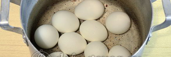 пасхальные яйца в полоску