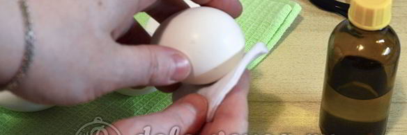 пасхальные яйца в полоску