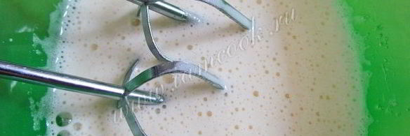 сдобный кулич с изюмом в хлебопечке