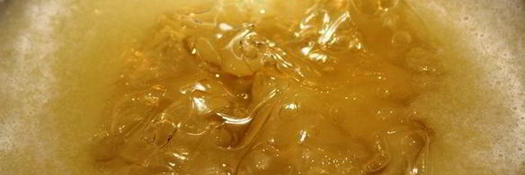 шоколадно-ананасовый десерт с меренгами