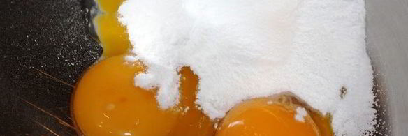 шоколадно-ананасовый десерт с меренгами