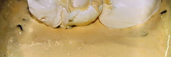 шоколадно-ананасовый десерт с меренгами