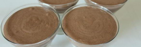 шоколадный десерт с базиликом