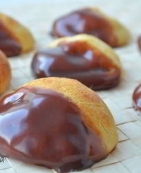 Шукеты с шоколадным соусом