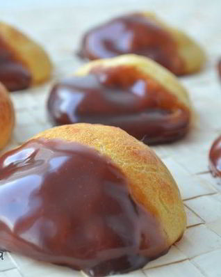 Шукеты с шоколадным соусом