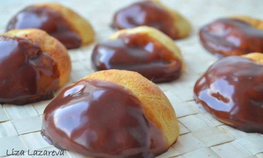 Рецепт шукетов с шоколадным соусом