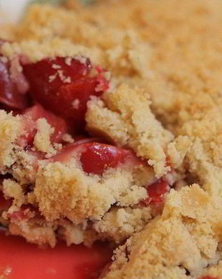 Сливовый крамбл