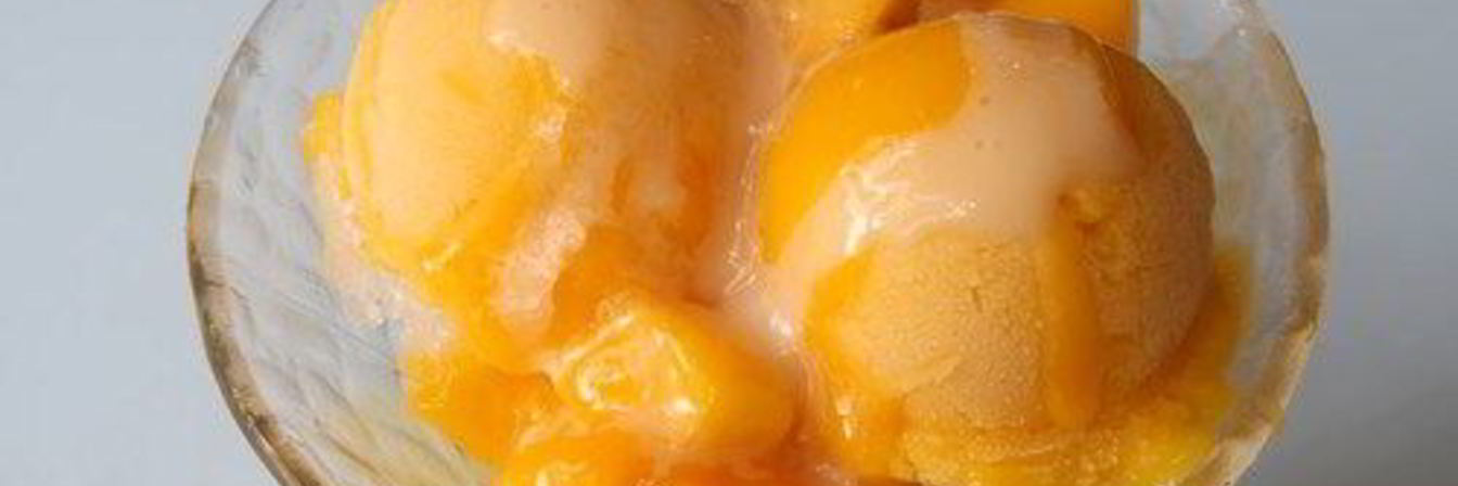 Сорбет из розового шампанского и персиков