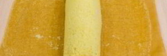 бисквитный рулет с брусничным суфле