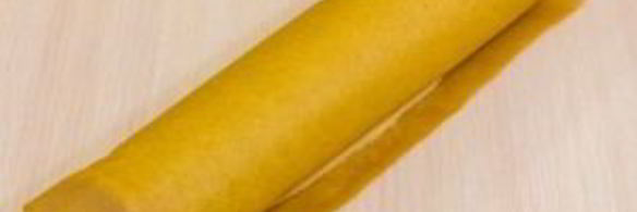 бисквитный рулет с брусничным суфле