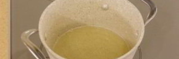 бисквитный рулет с брусничным суфле