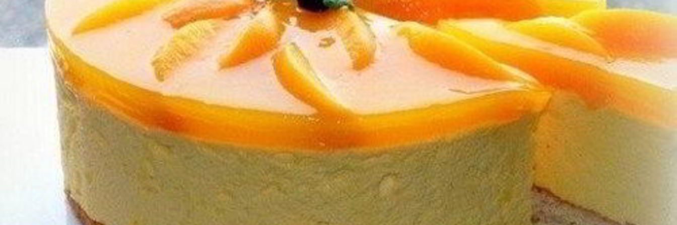 Бисквитный торт-суфле с персиками