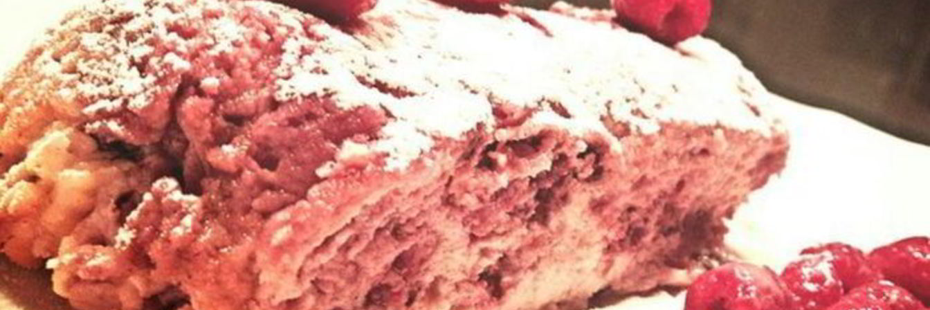 Быстрое творожное суфле с малинкой