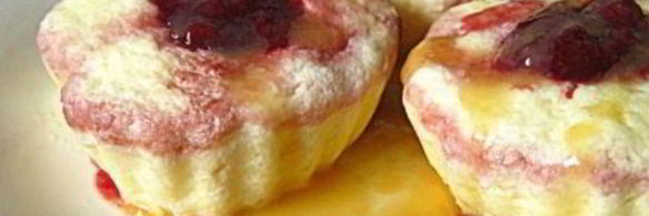 паровое творожное суфле с вишневым конфитюром