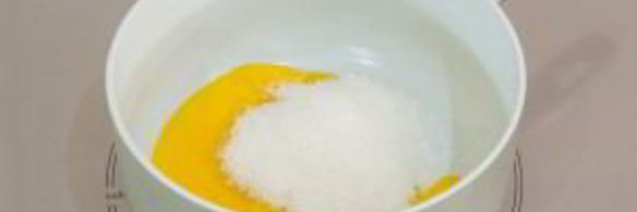 шоколадное суфле с вишневым соусом