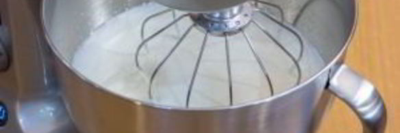 шоколадное суфле с вишневым соусом