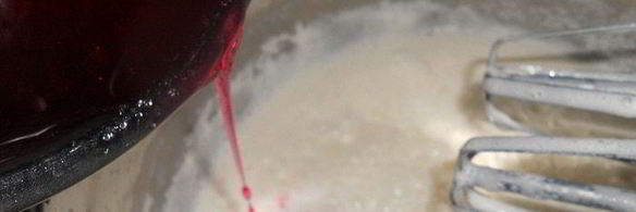 шоколадный кухэ с нежнейшим вишневым кремовым суфле