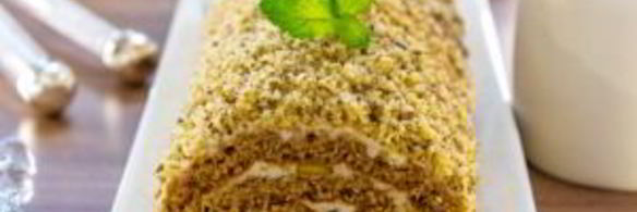 шоколадный рулет с банановым суфле и грецкими орехами