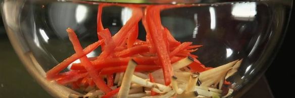 суфле из судака с овощным жюльеном