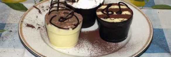 суфле в шоколадных стаканчиках