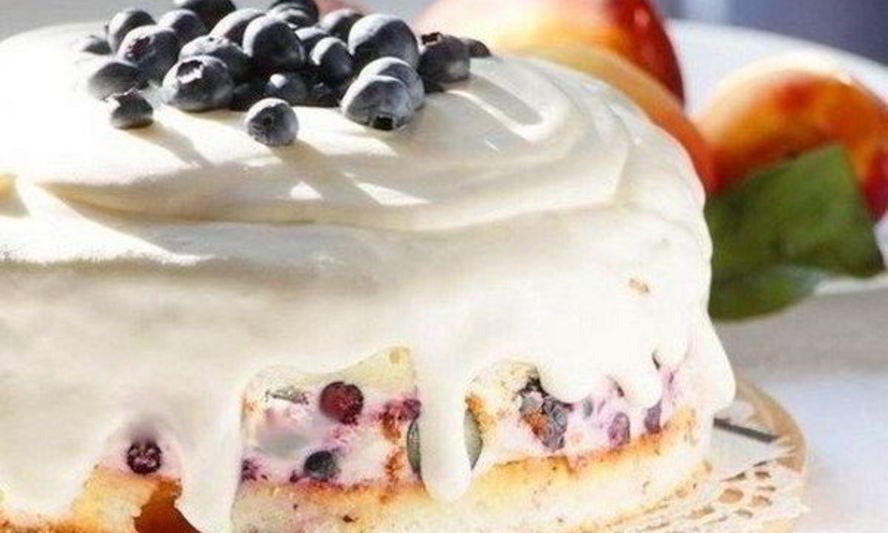 Рецепт торта-суфле творожного с ягодами