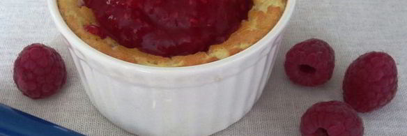 воздушное творожное суфле с малиновым соусом