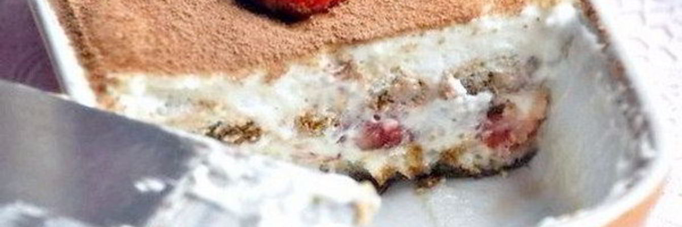 Нежный тирамису с творогом и клубникой