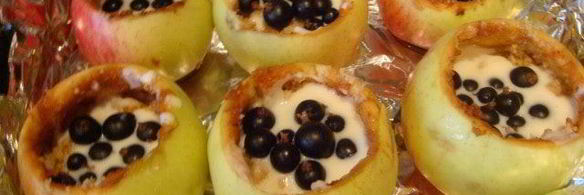 яблоки, запеченные с начинкой