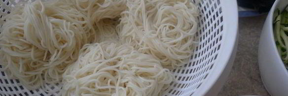 чанчи куксу — праздничная корейская лапша