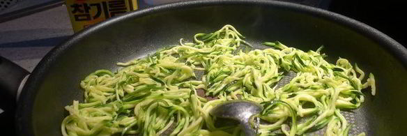 чанчи куксу — праздничная корейская лапша